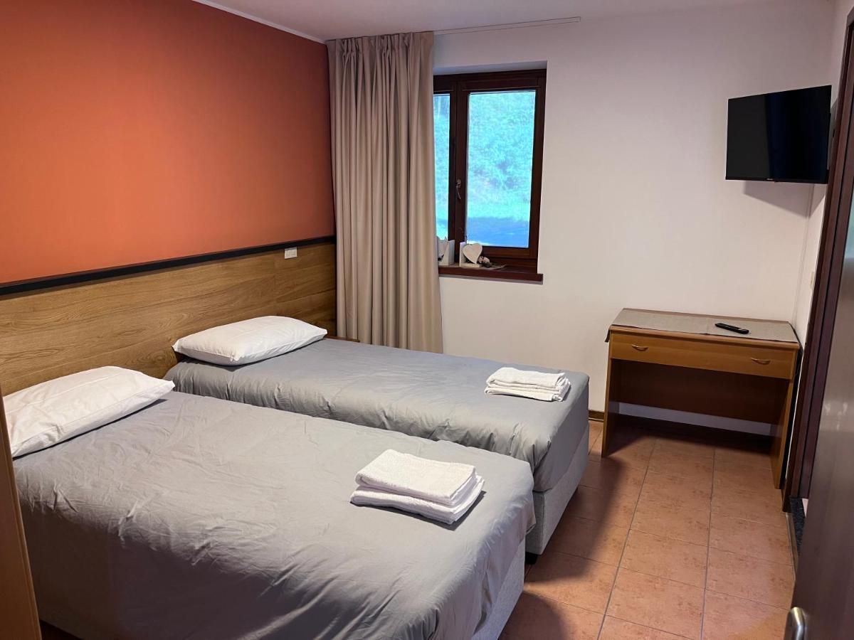 Al Friuli Hotell Nimis Eksteriør bilde